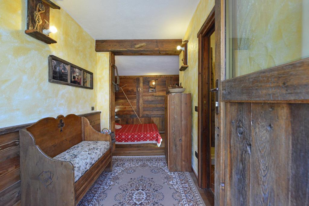 Maison Lazier Châtillon Стая снимка